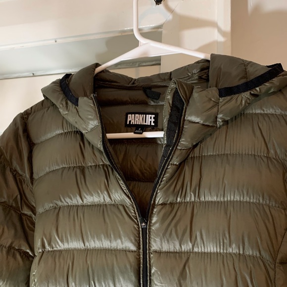 Aritzia Parklife lightweight puffer down jacket - Picture 4 of 8